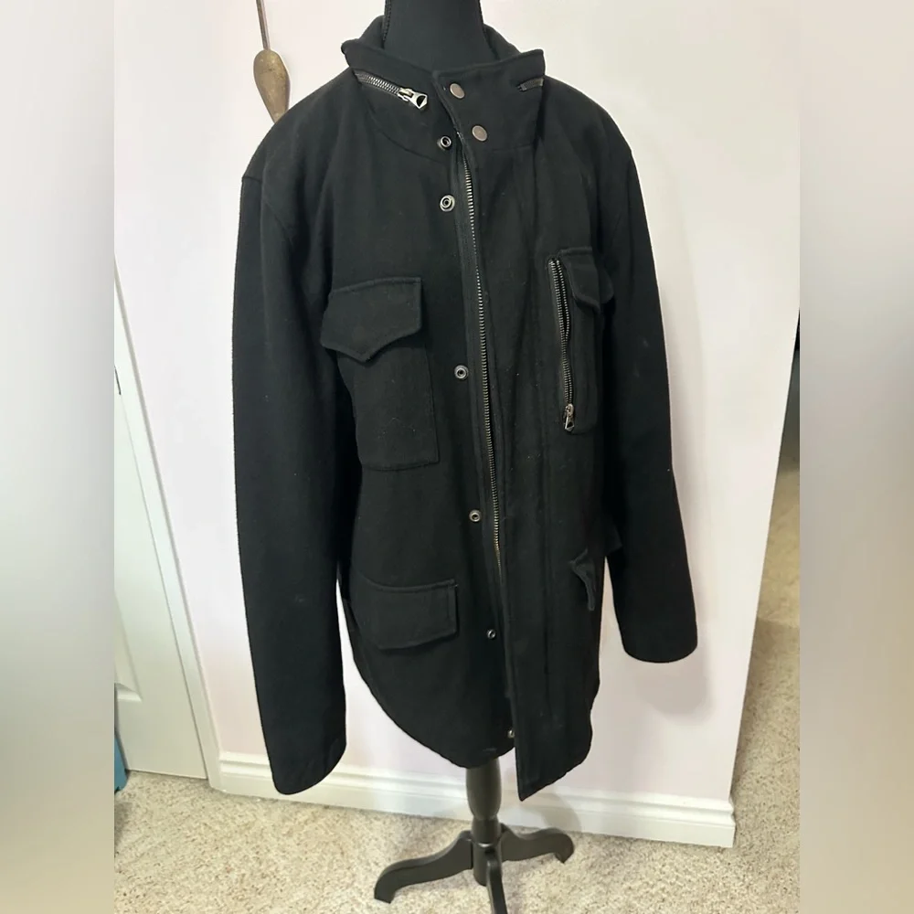 Men's Black Jacket - Picture 2 of 6